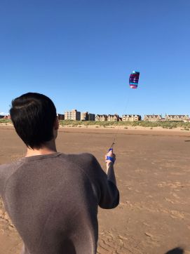 my friend flying flexifoil big buzz best kites